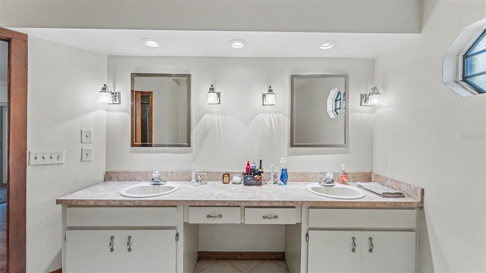 PINE MEADOW ACRES - Residential