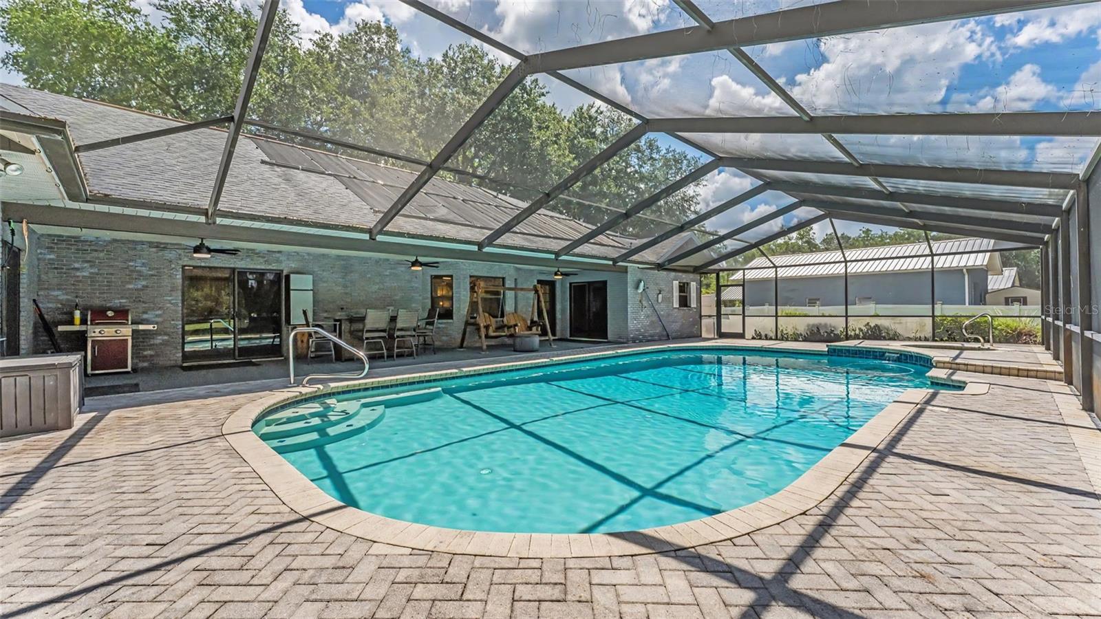 PINE MEADOW ACRES - Residential
