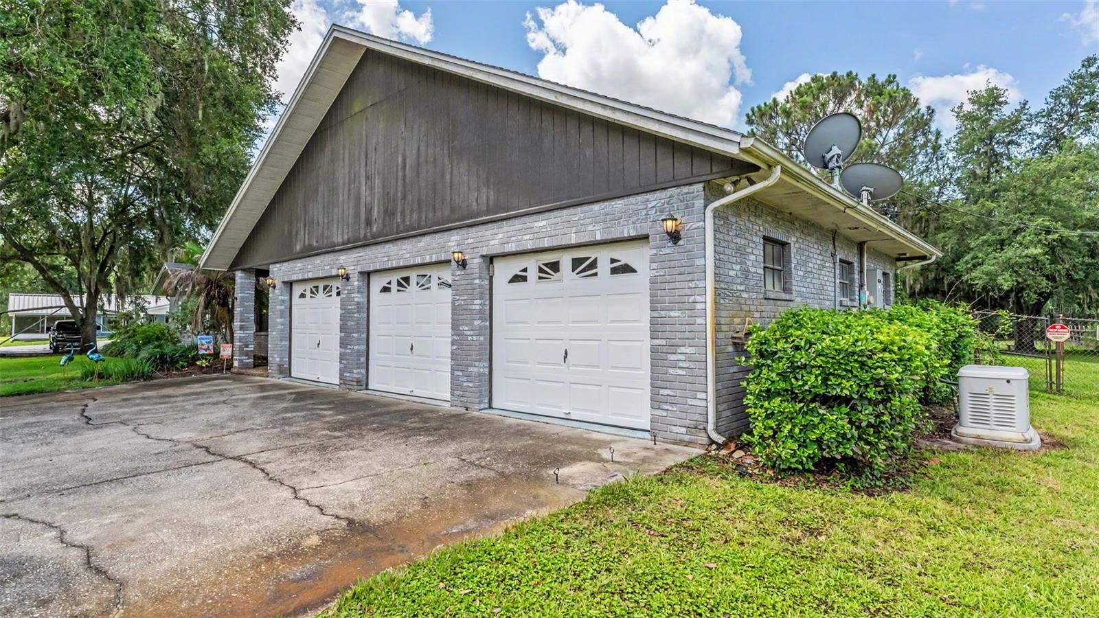 PINE MEADOW ACRES - Residential