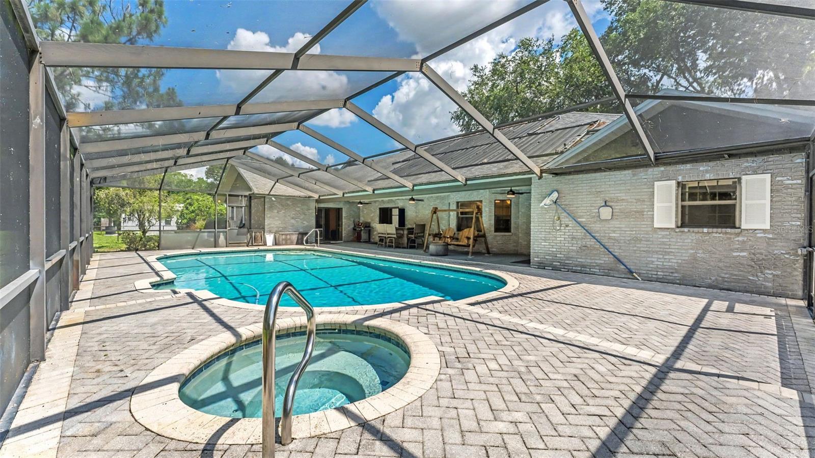 PINE MEADOW ACRES - Residential