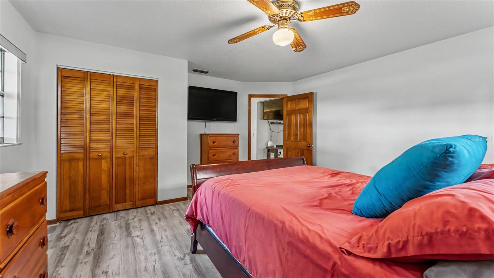 PINE MEADOW ACRES - Residential