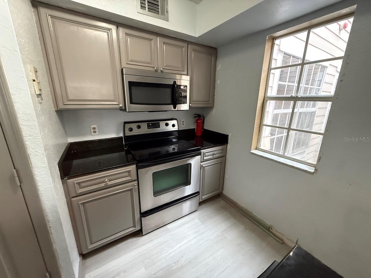 HIDDEN SPGS CONDO - Residential