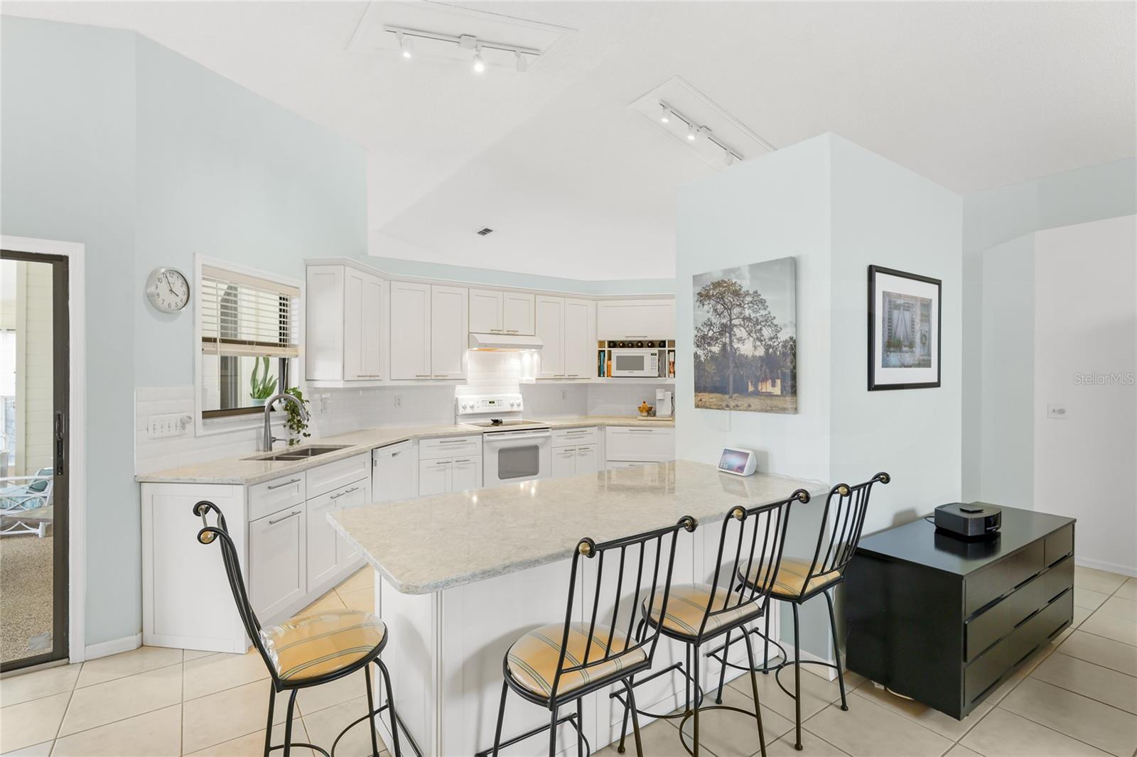VINTAGE CREEK - Residential