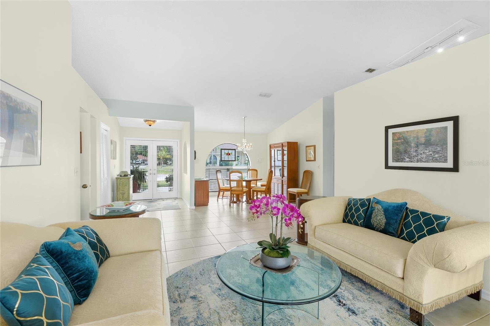VINTAGE CREEK - Residential