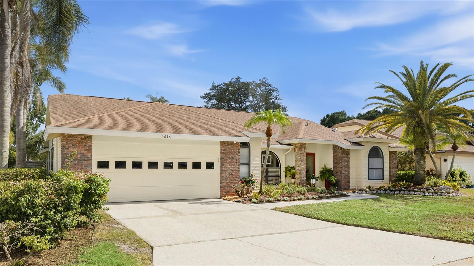 VINTAGE CREEK - Residential