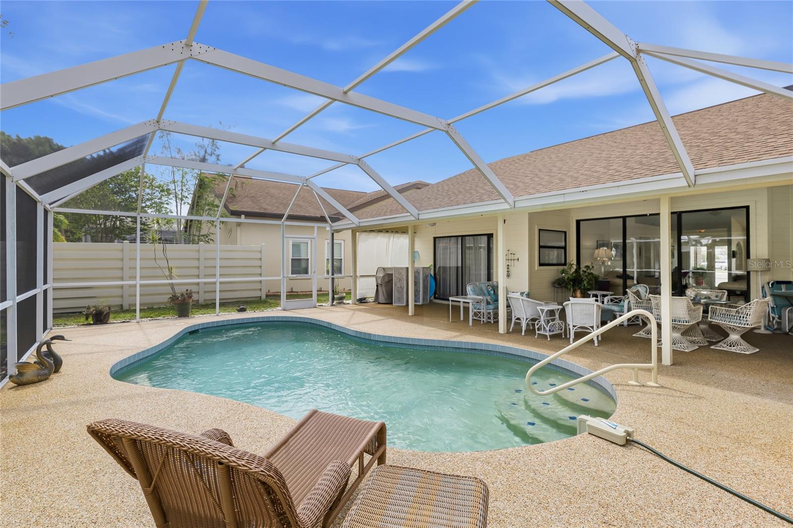 VINTAGE CREEK - Residential