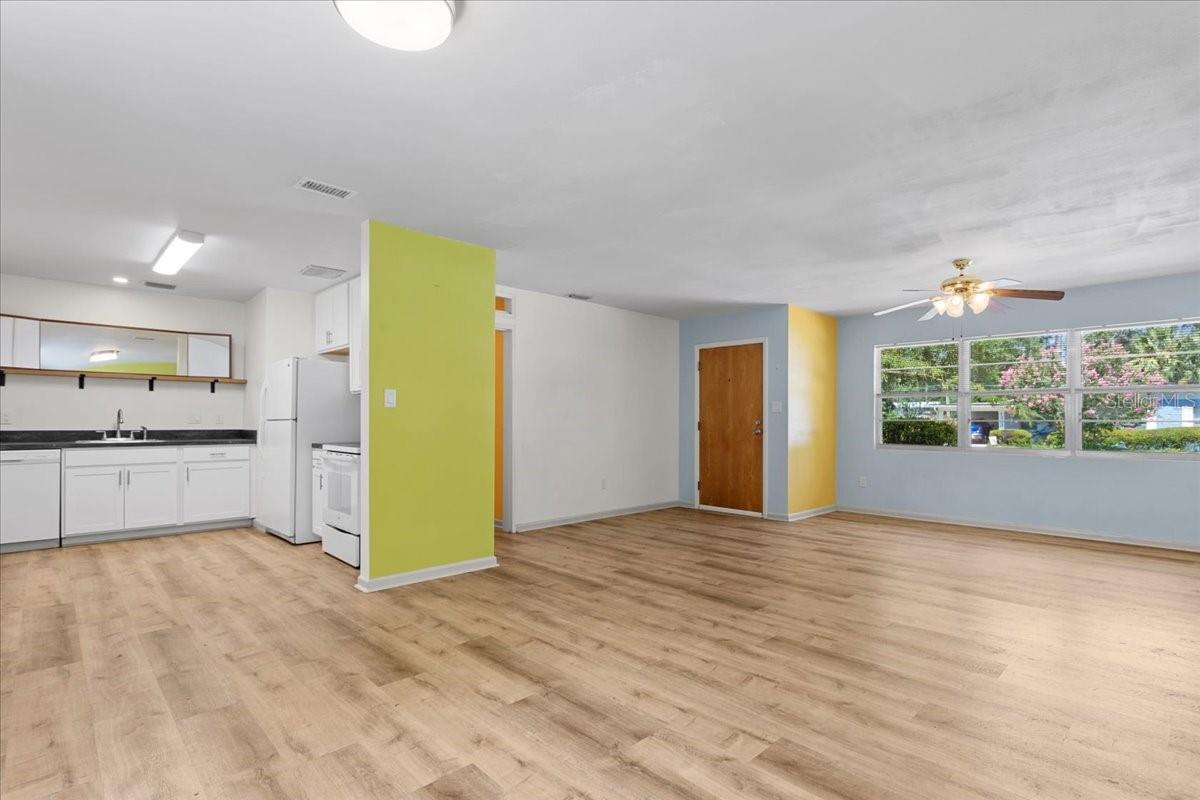 HIGHLAND COURT - Residential