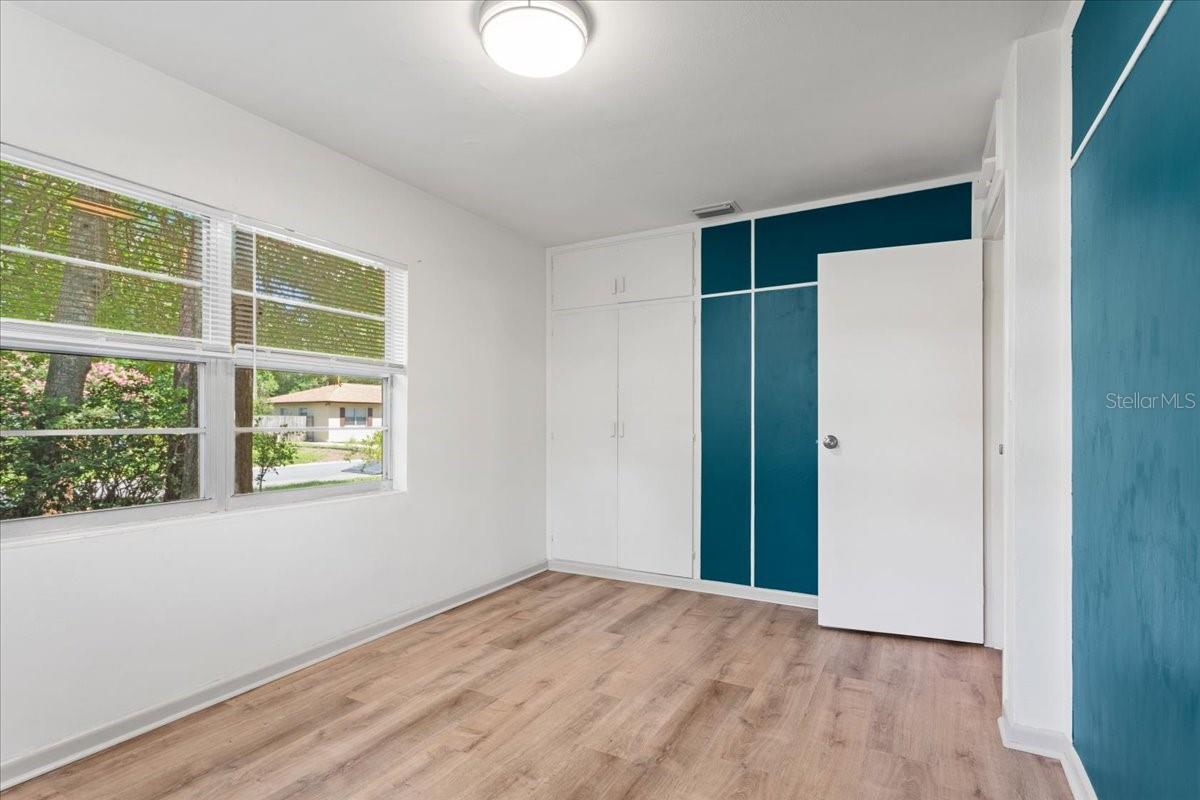 HIGHLAND COURT - Residential