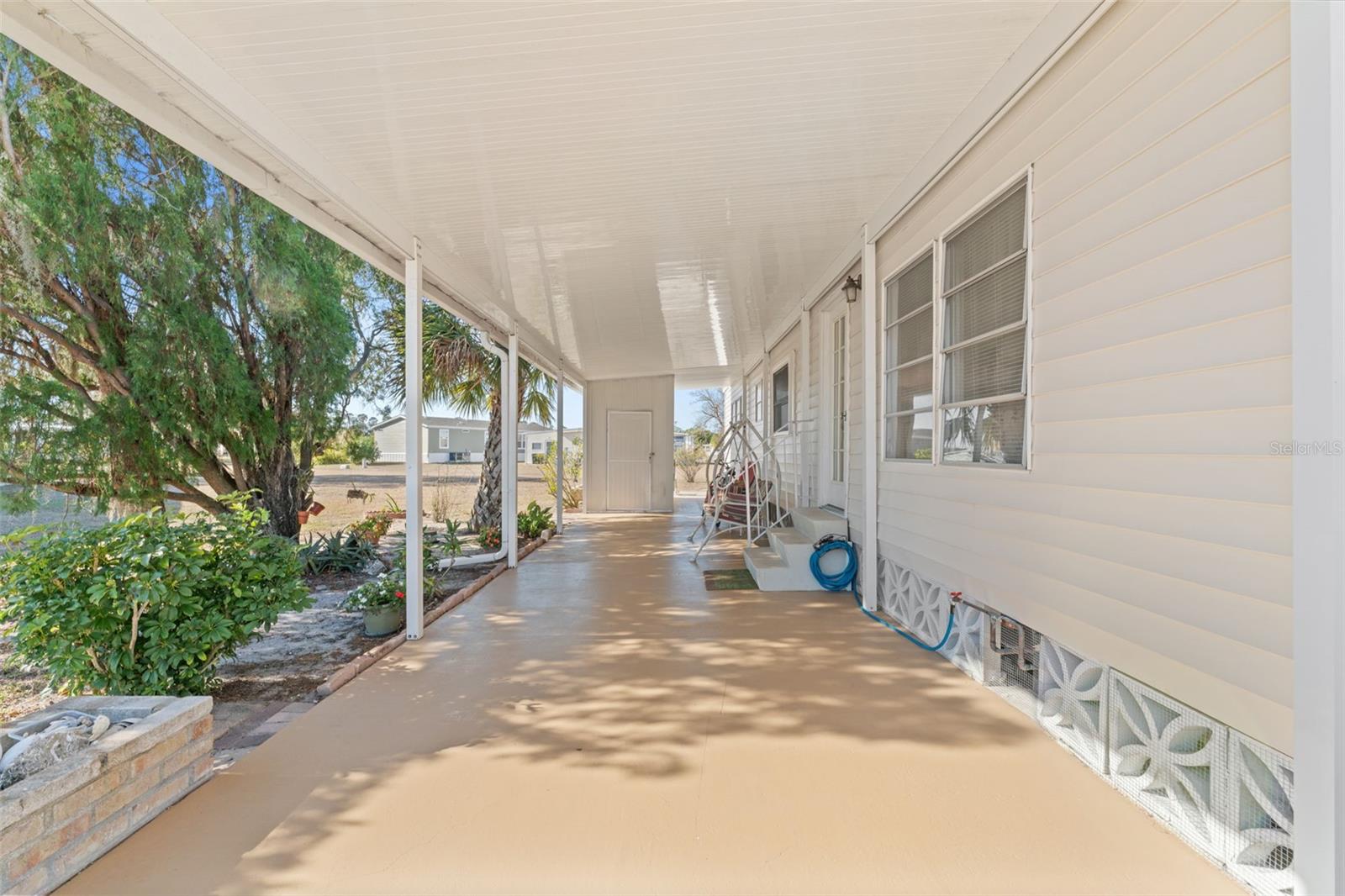 HOLIDAY PARK - Residential