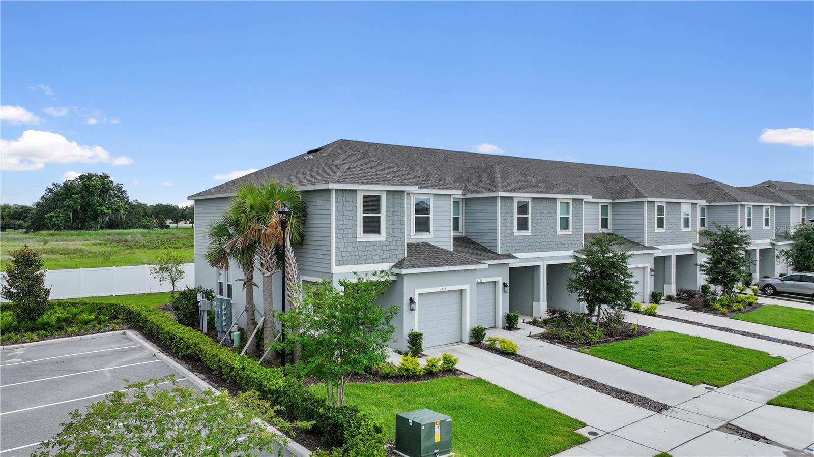 THE TOWNHOMES AT ANTHEM PARK - Residential