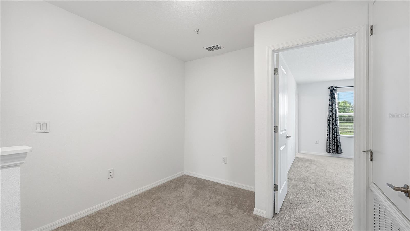 THE TOWNHOMES AT ANTHEM PARK - Residential