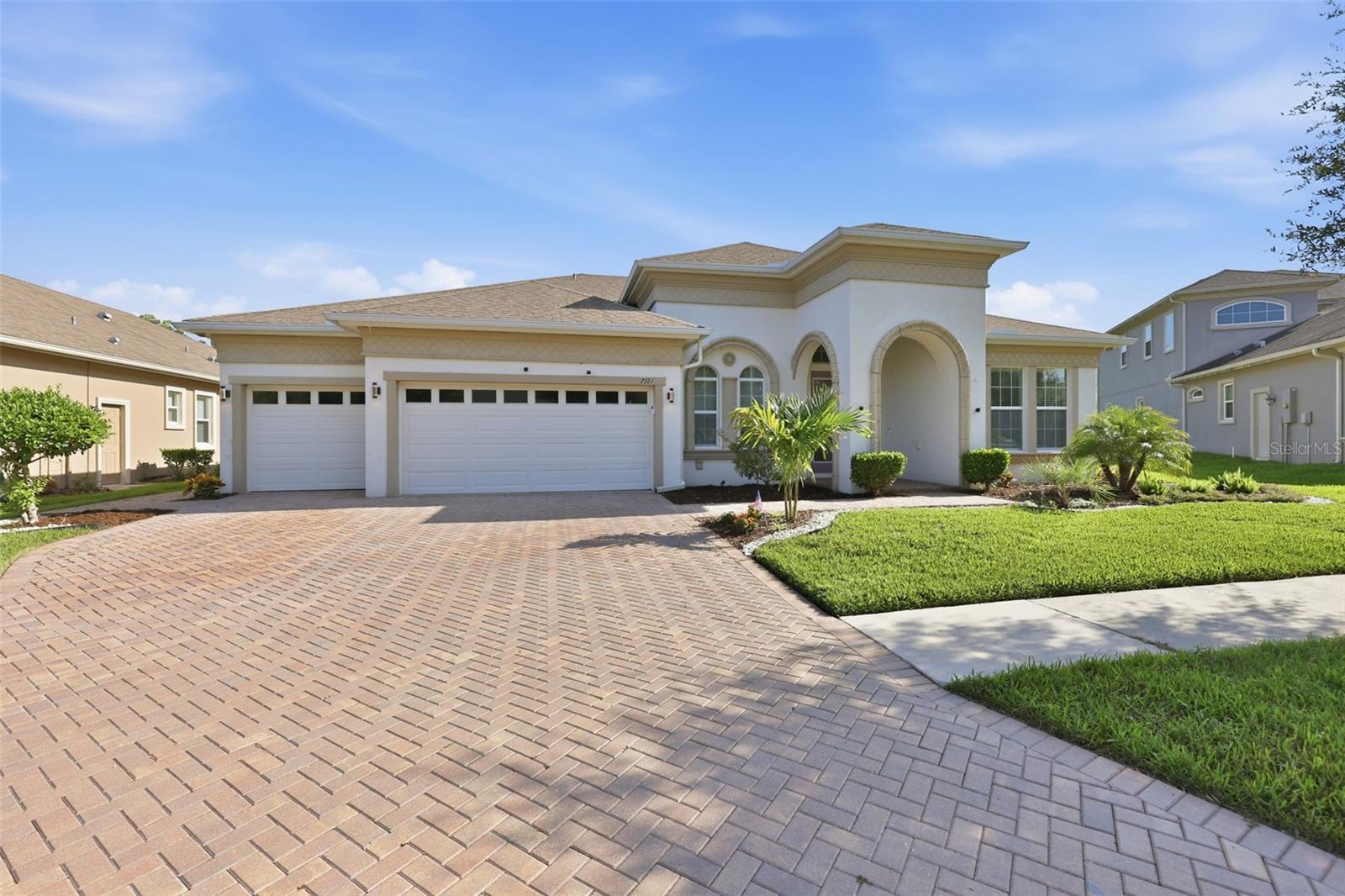 SEVEN OAKS - Residential