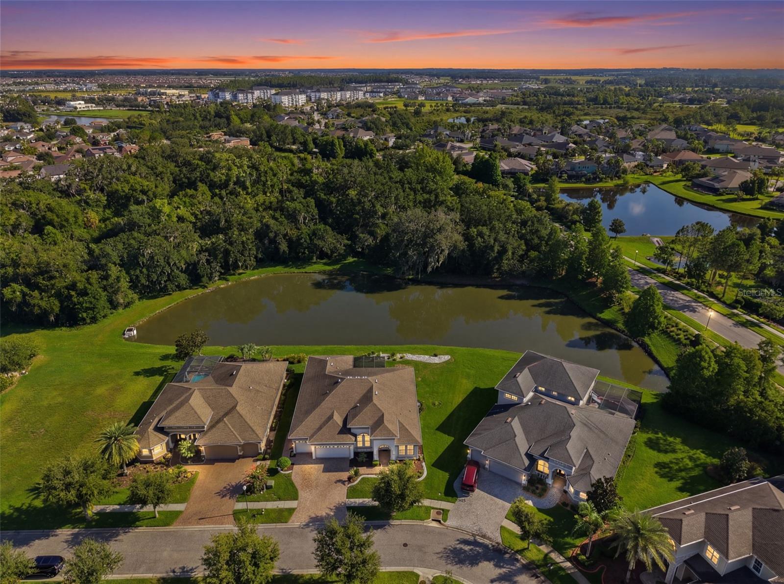 SEVEN OAKS - Residential