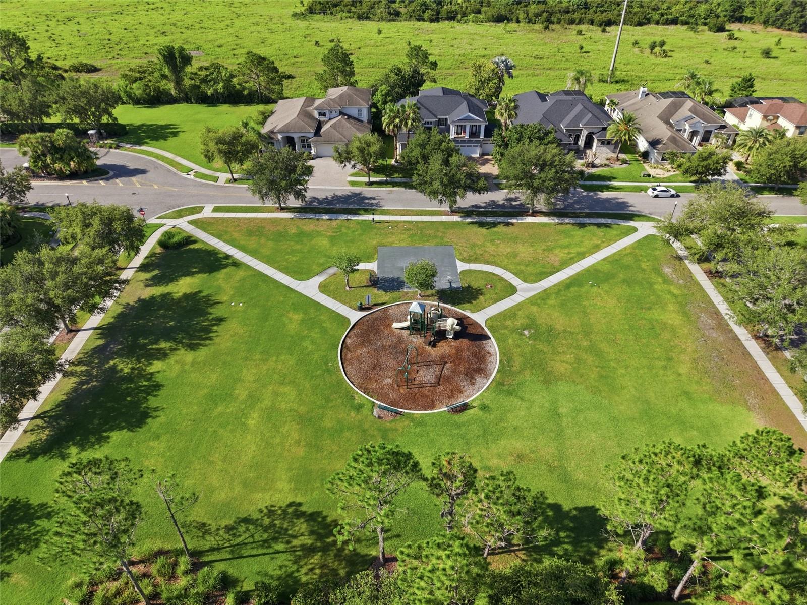 SEVEN OAKS - Residential