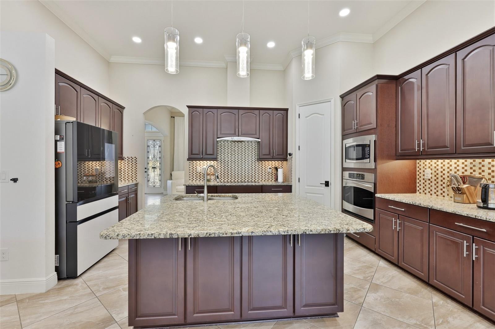 SEVEN OAKS - Residential