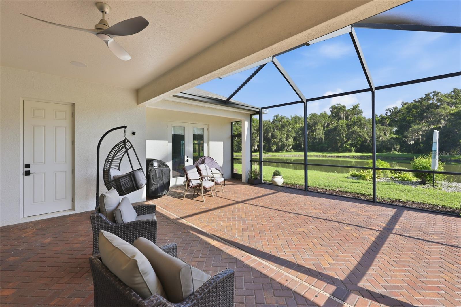 SEVEN OAKS - Residential