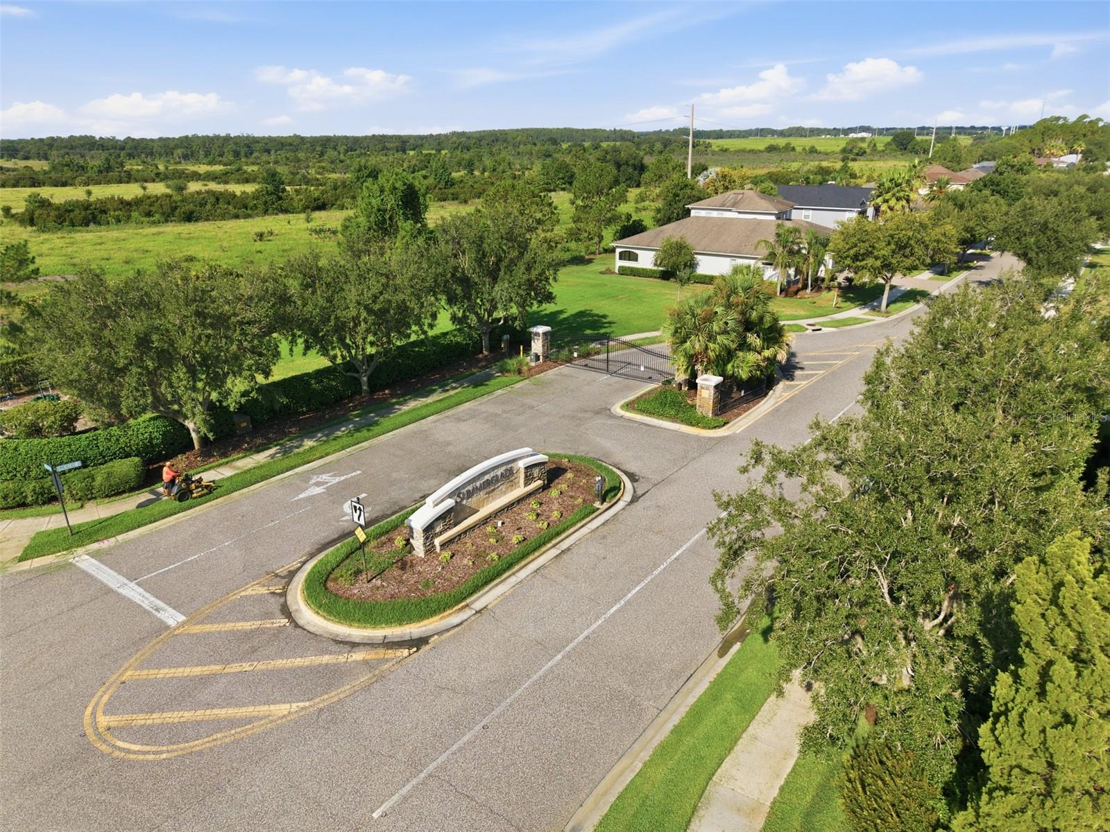 SEVEN OAKS - Residential