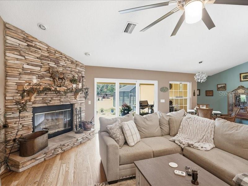 DENNIS - Residential