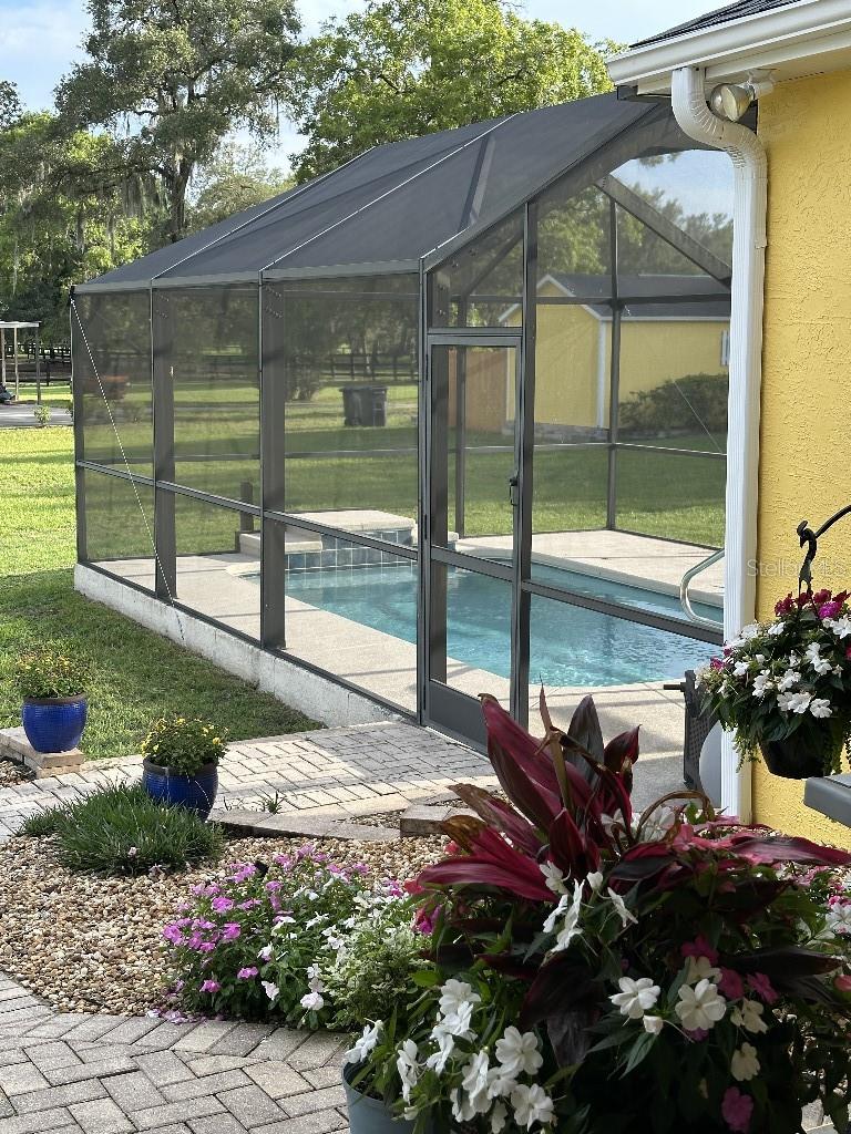 DENNIS - Residential
