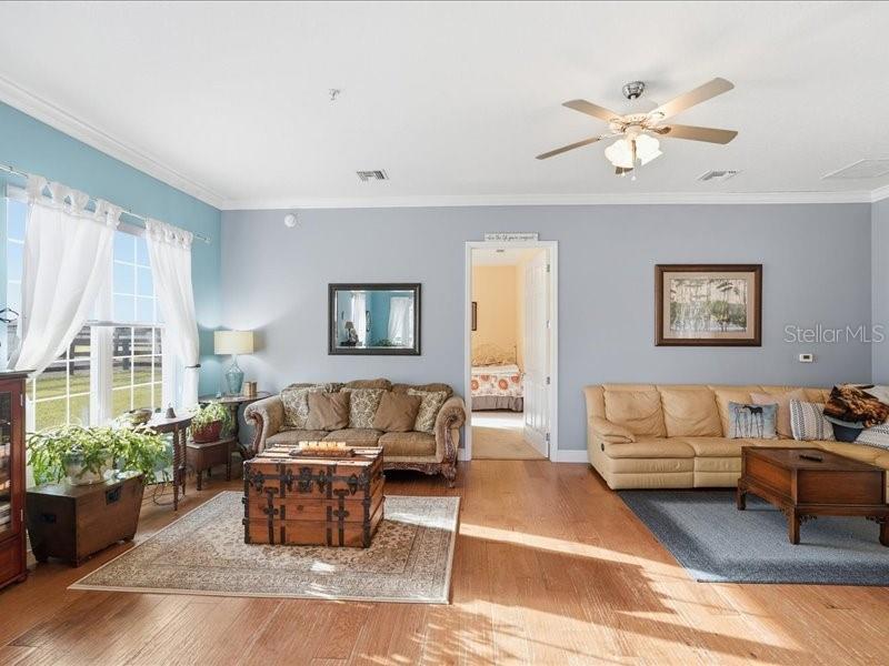 DENNIS - Residential