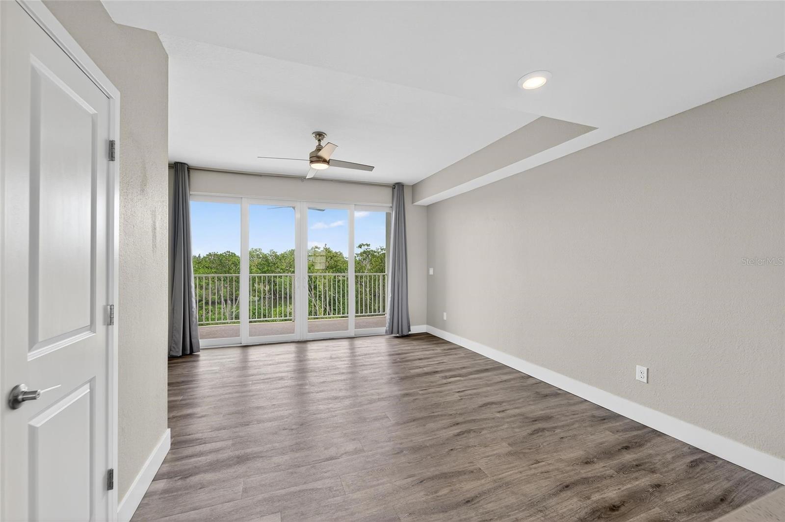 BAHIA BEACH TWNHMS PH 2 - Residential Lease