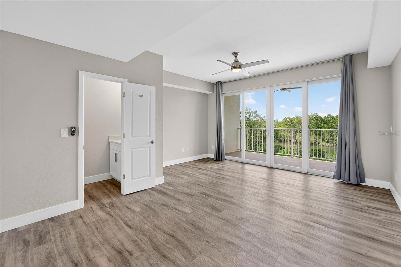 BAHIA BEACH TWNHMS PH 2 - Residential Lease