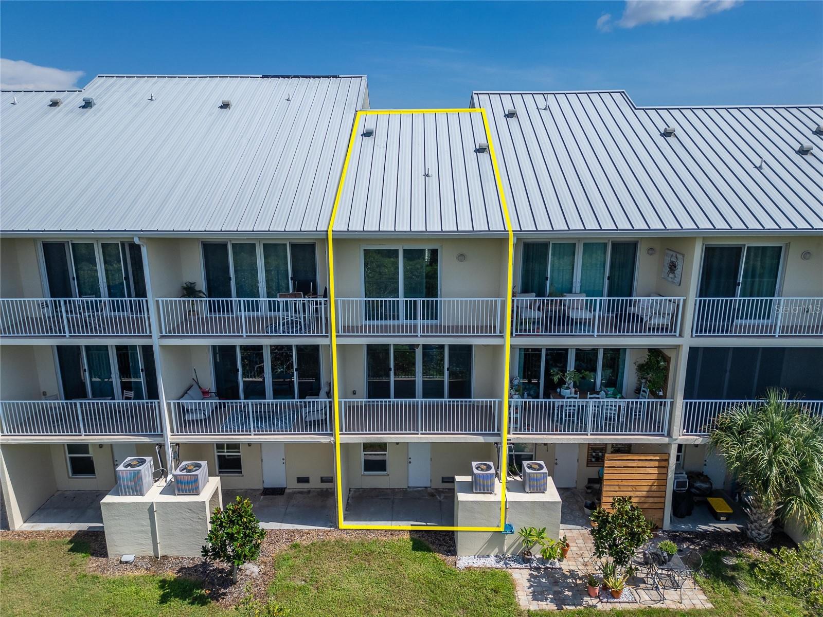 BAHIA BEACH TWNHMS PH 2 - Residential Lease