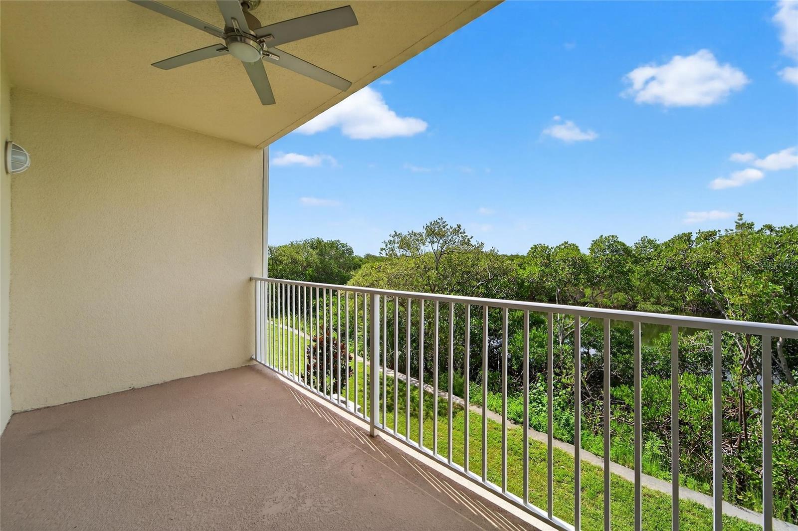 BAHIA BEACH TWNHMS PH 2 - Residential Lease