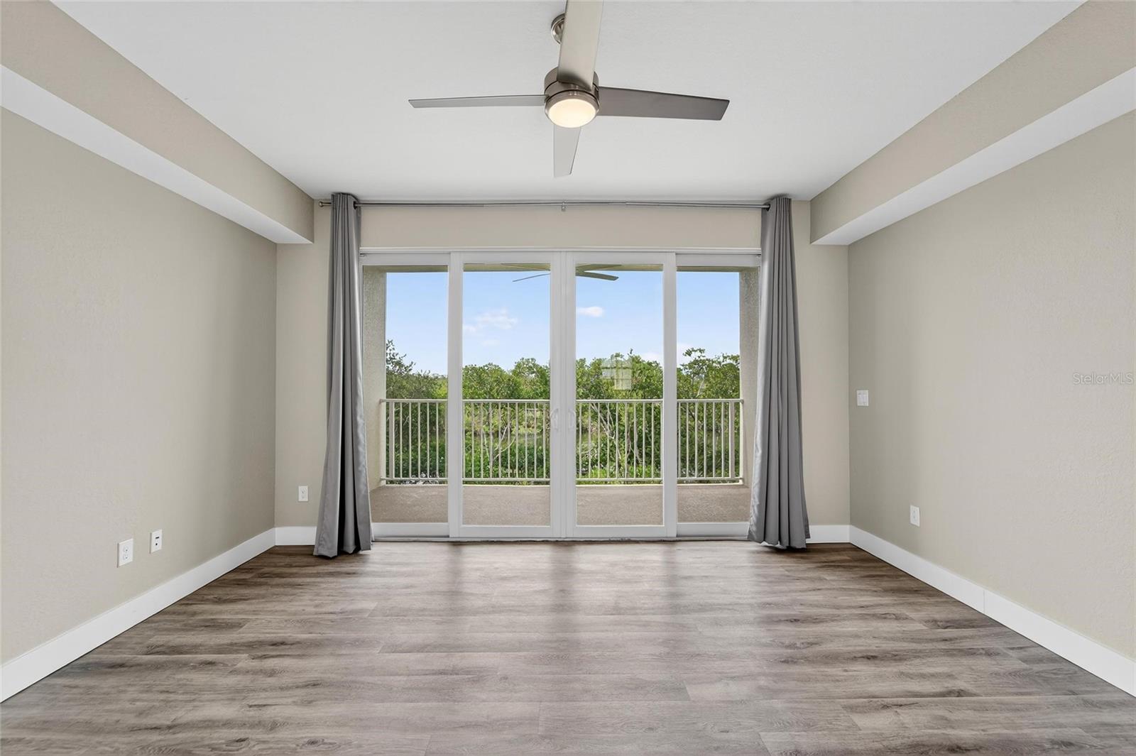 BAHIA BEACH TWNHMS PH 2 - Residential Lease