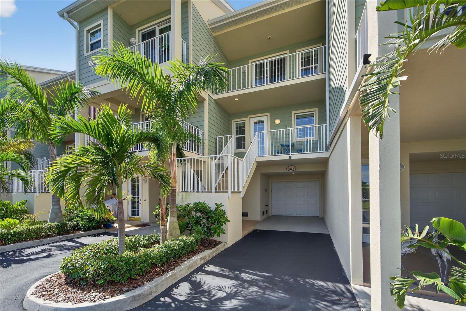 BAHIA BEACH TWNHMS PH 2 - Residential Lease