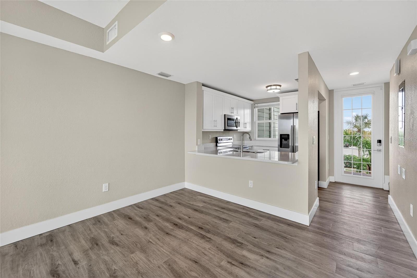 BAHIA BEACH TWNHMS PH 2 - Residential Lease