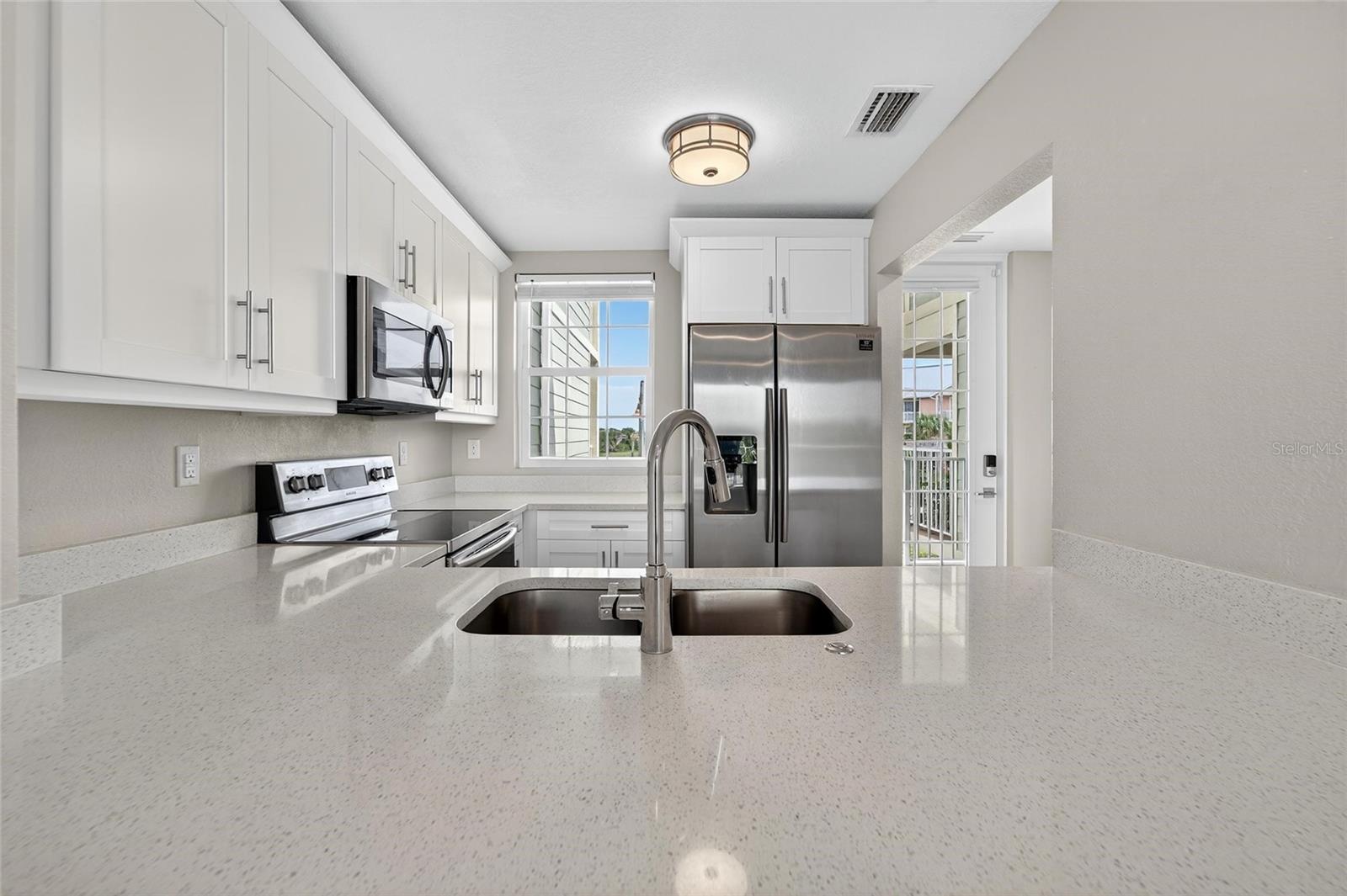BAHIA BEACH TWNHMS PH 2 - Residential Lease