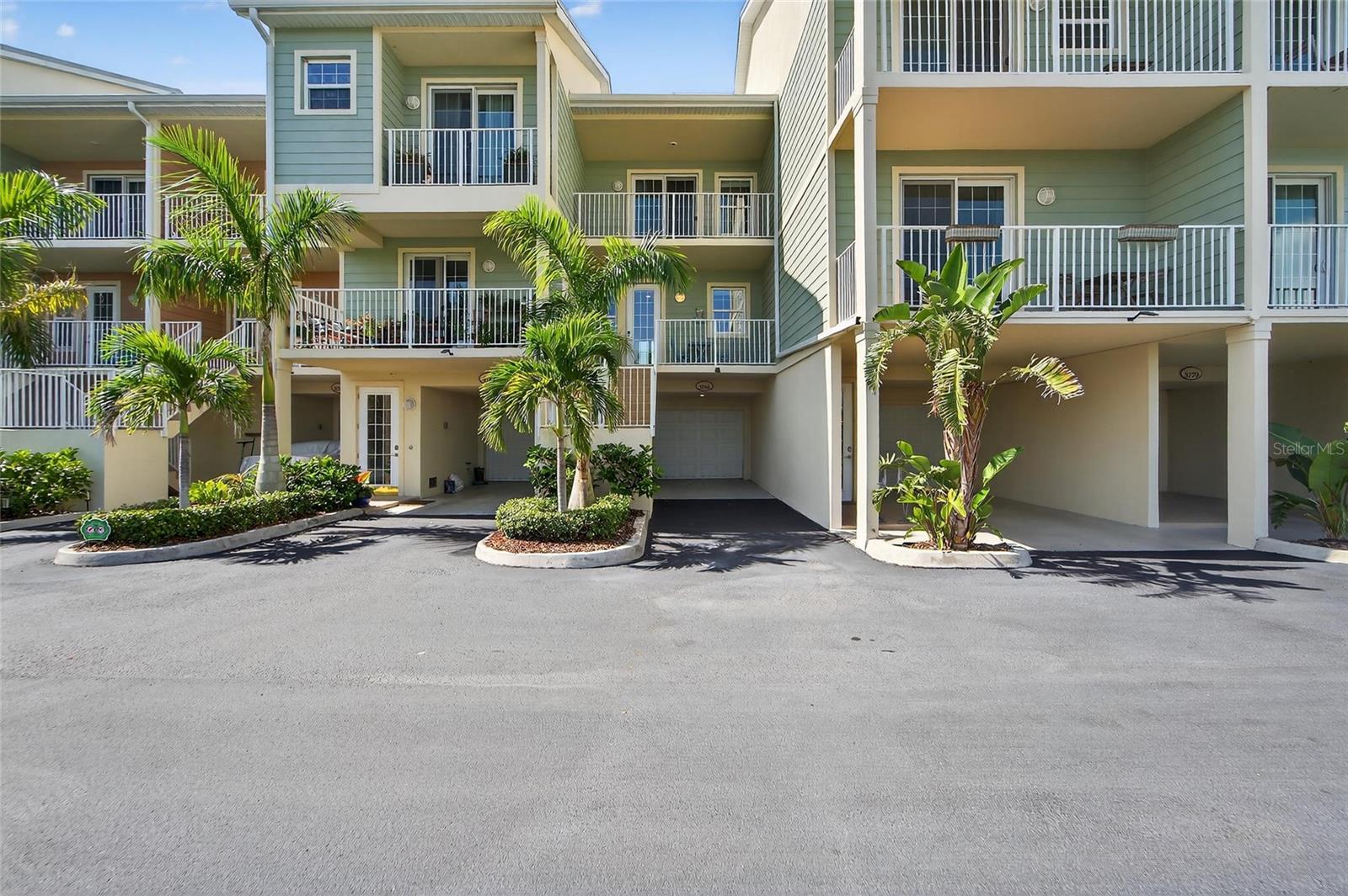 BAHIA BEACH TWNHMS PH 2 - Residential Lease