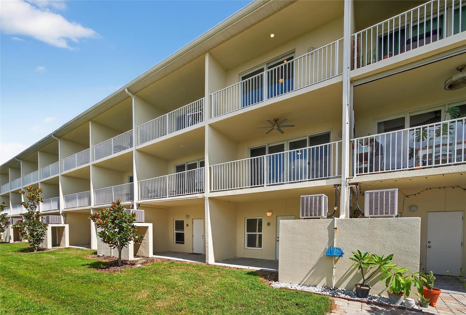 BAHIA BEACH TWNHMS PH 2 - Residential Lease