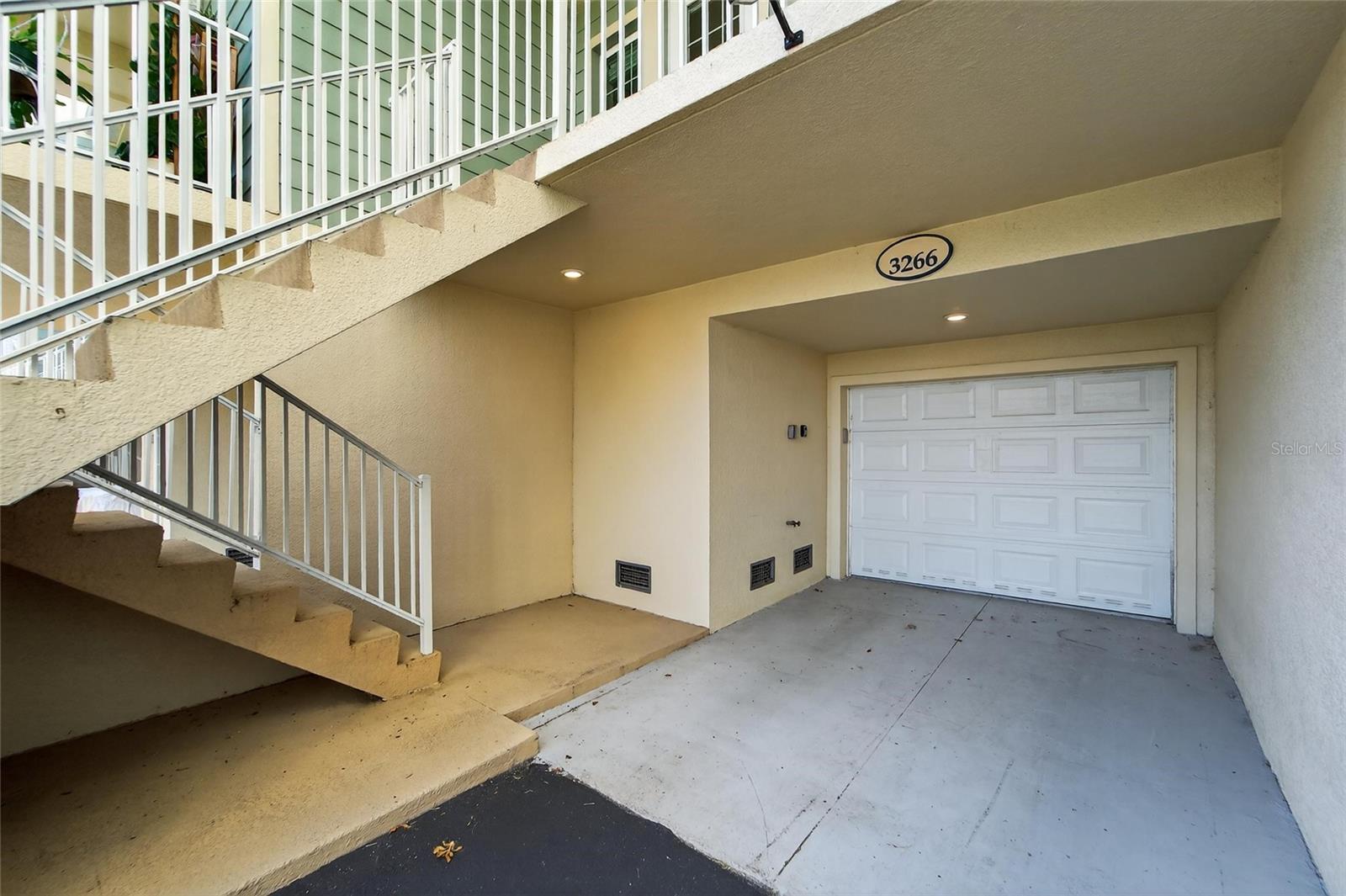 BAHIA BEACH TWNHMS PH 2 - Residential Lease