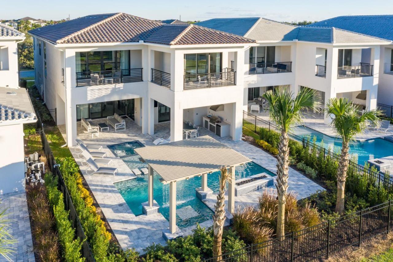 REUNION WEST FAIRWAYS 17 18 - Residential