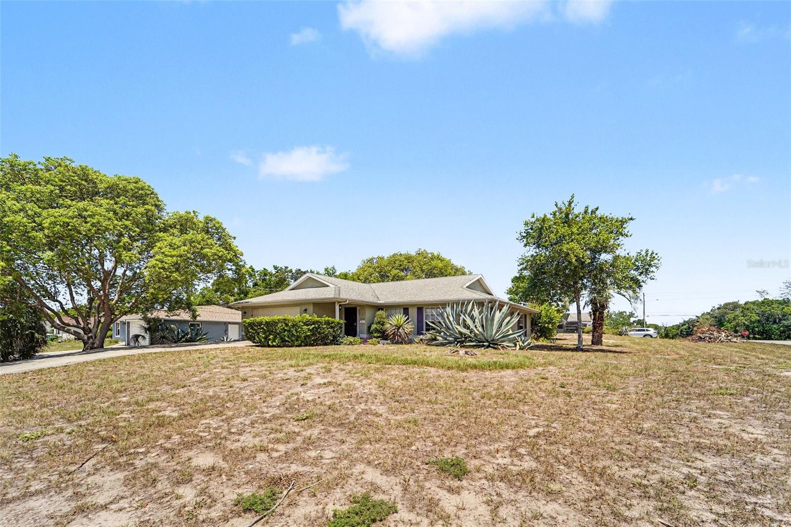 EMBASSY HILLS - Residential