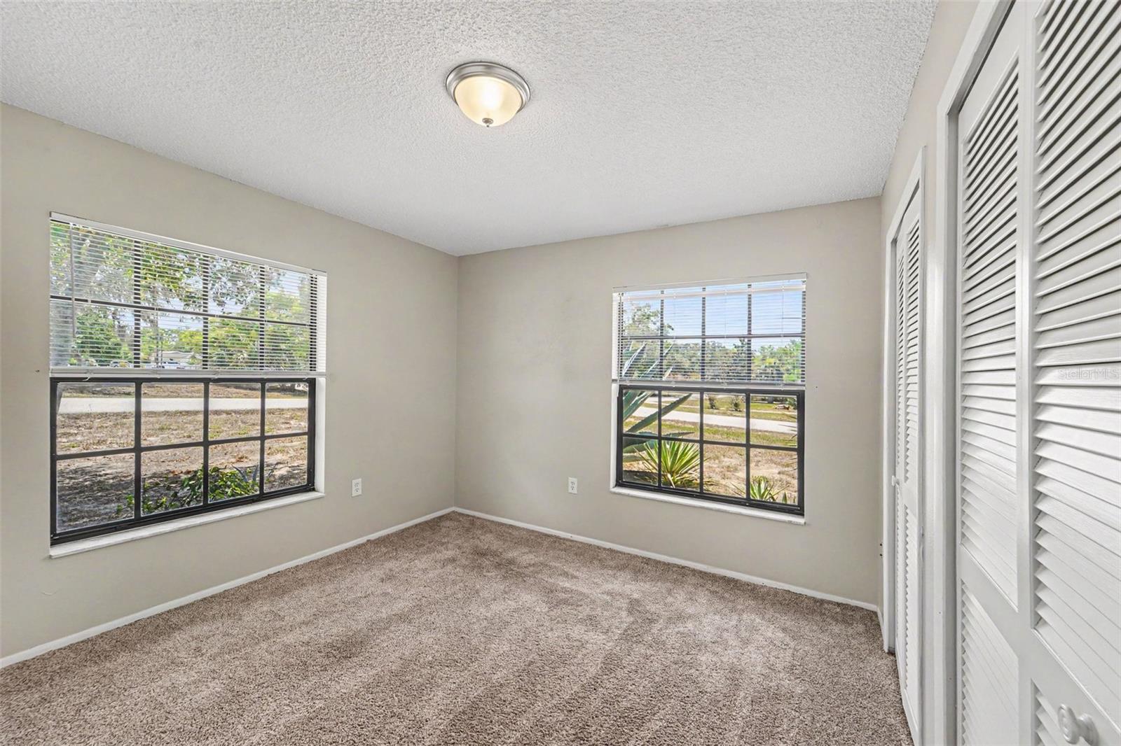 EMBASSY HILLS - Residential