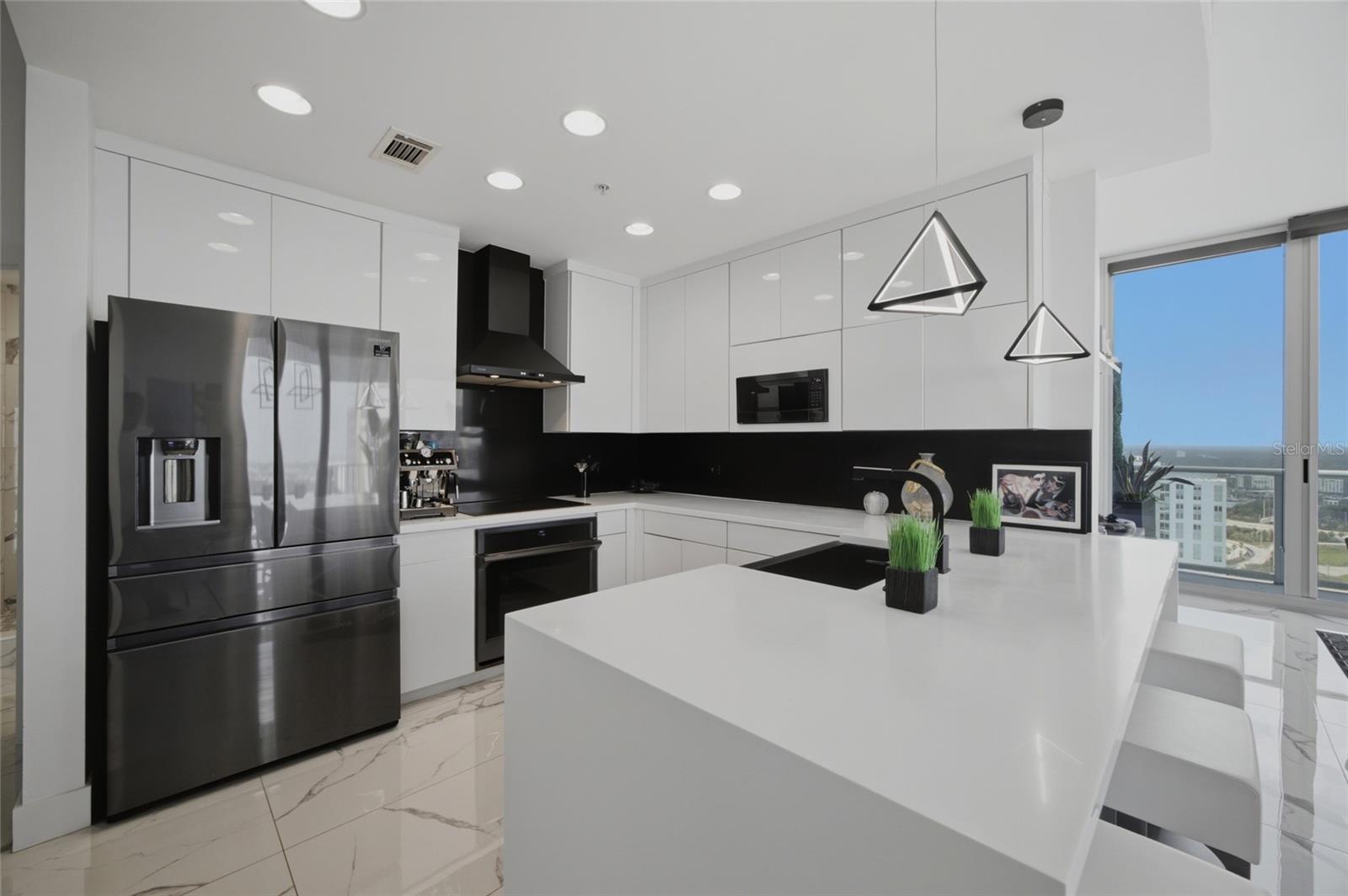 SKYPOINT A CONDO - Residential