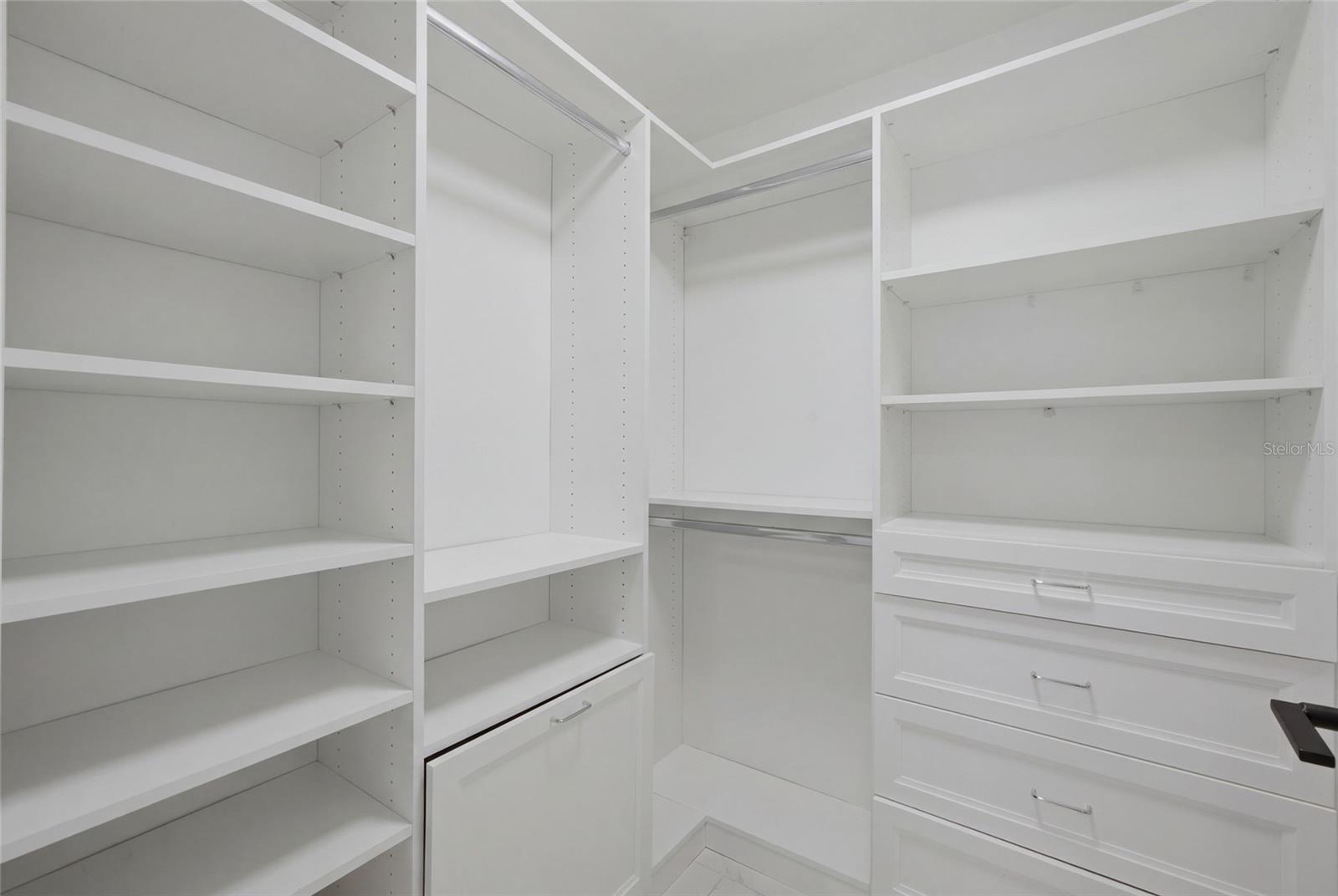 SKYPOINT A CONDO - Residential