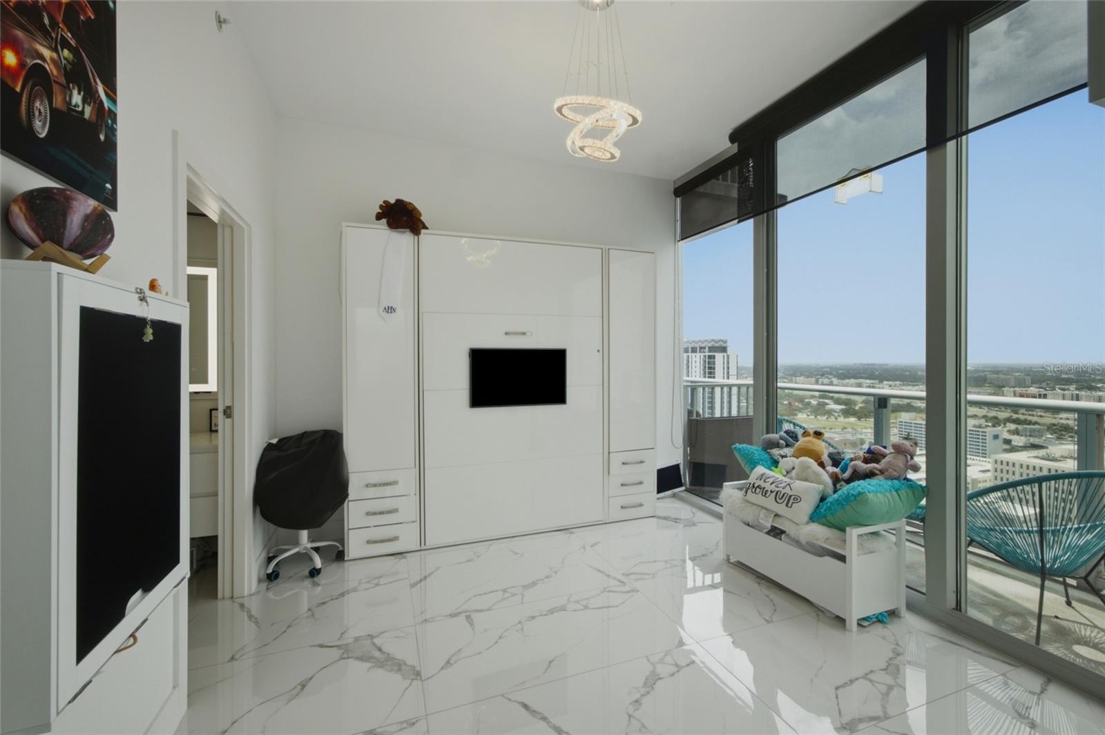 SKYPOINT A CONDO - Residential