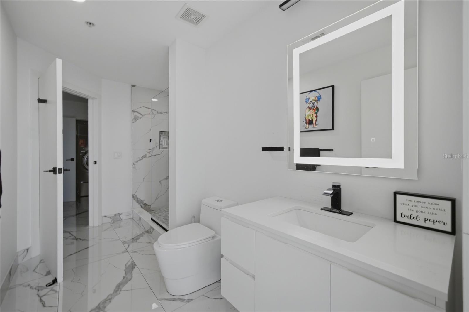 SKYPOINT A CONDO - Residential