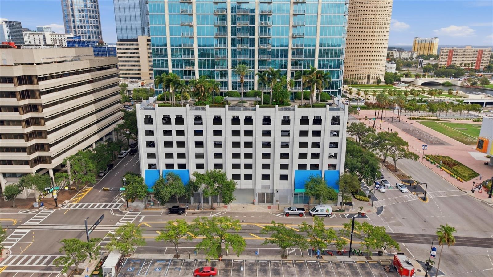 SKYPOINT A CONDO - Residential