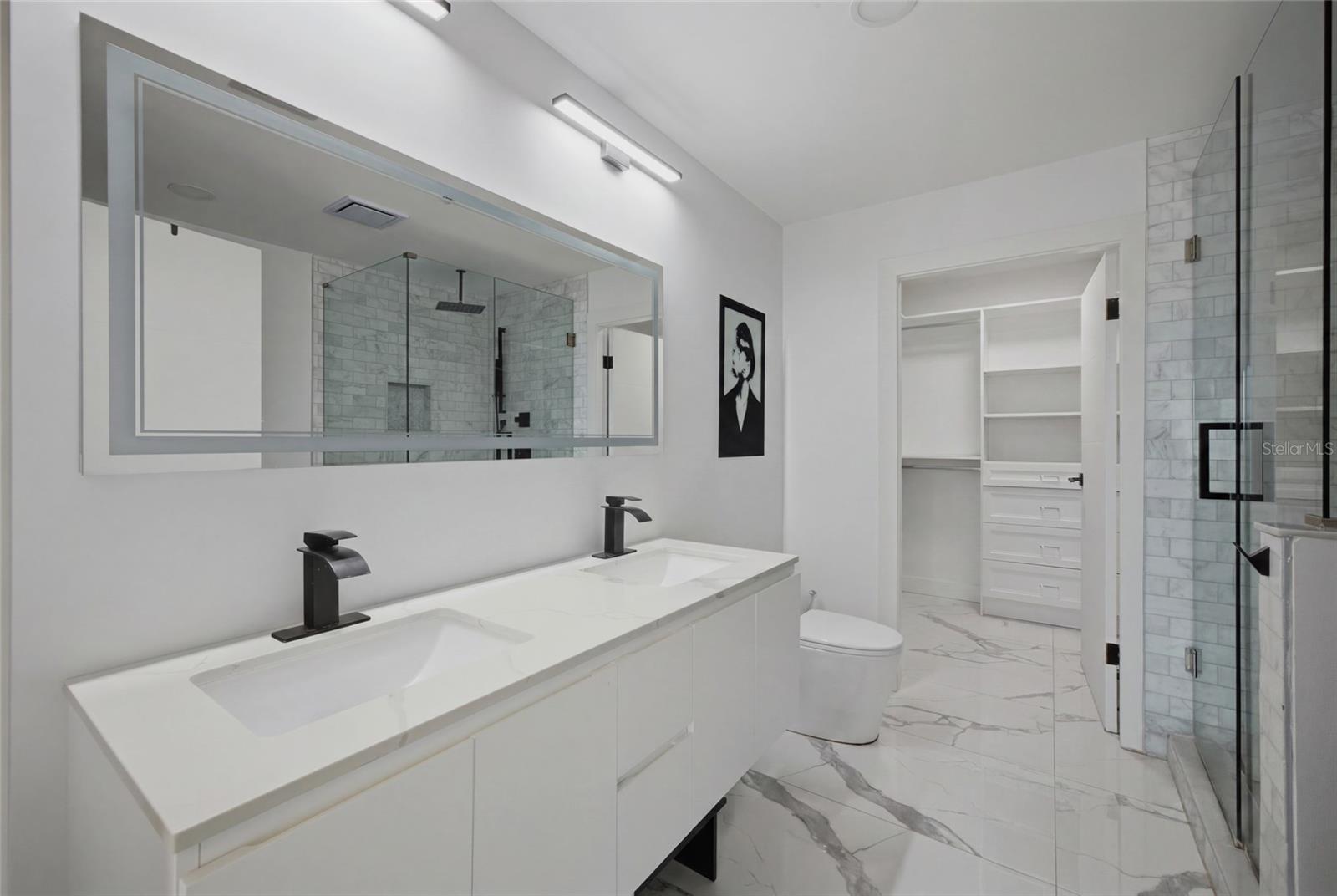 SKYPOINT A CONDO - Residential