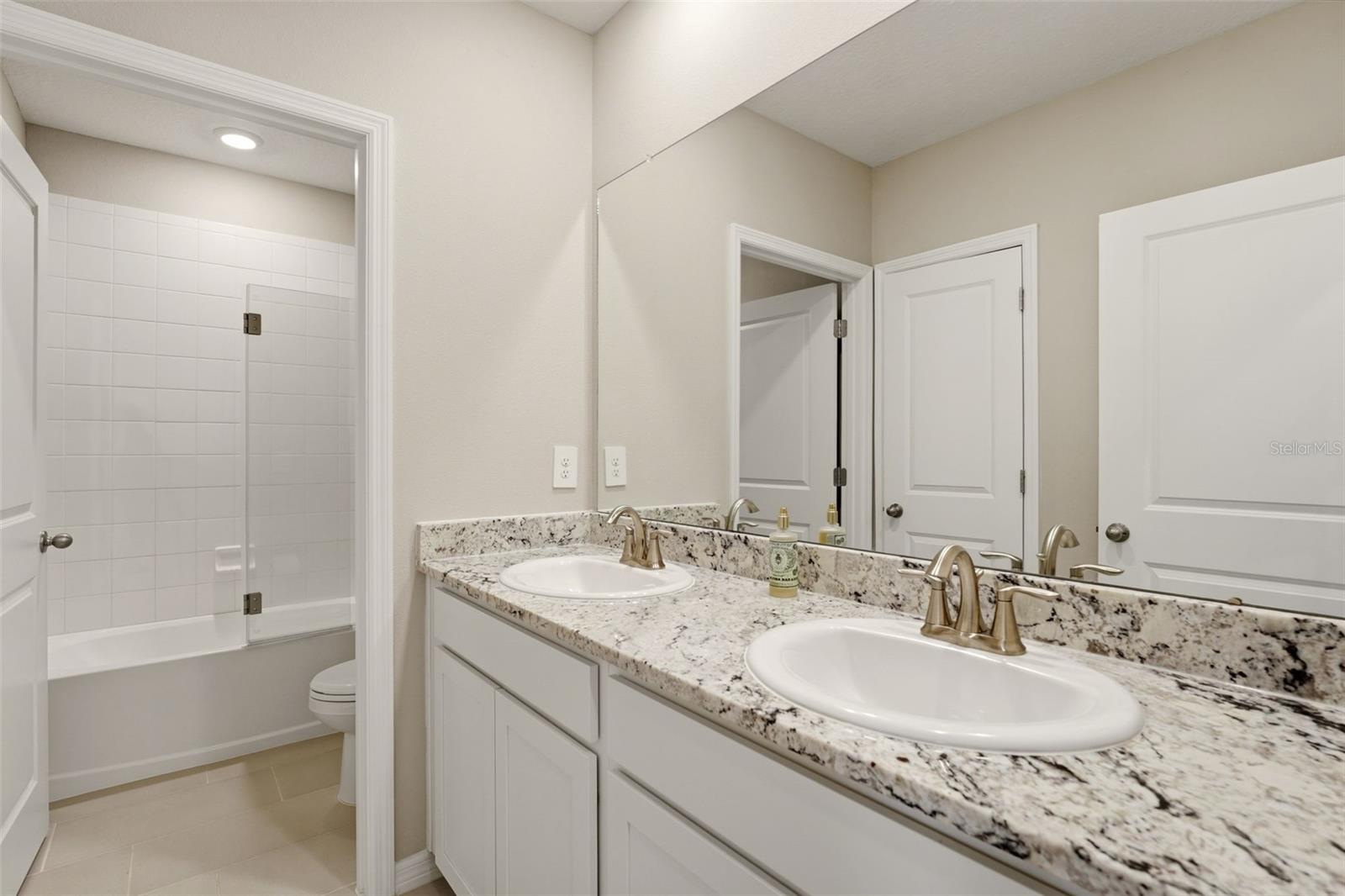 PROMENADE ESTATES PH 2 - Residential