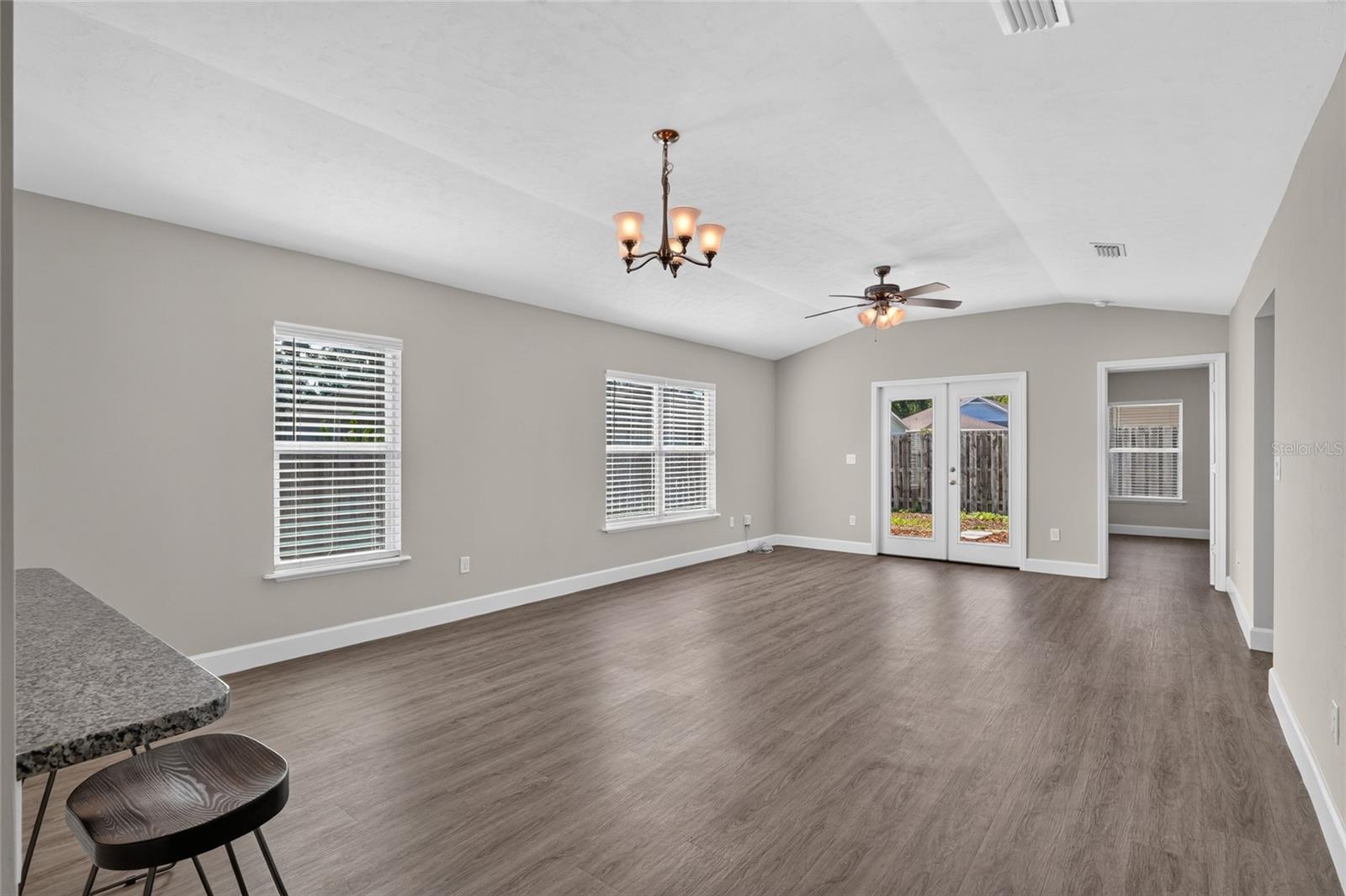 OAK VIEW VILLAGE - Residential