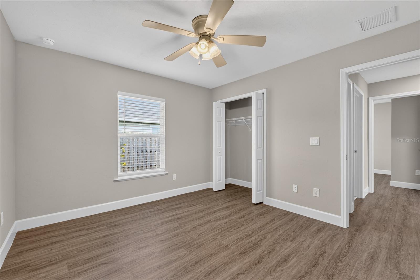 OAK VIEW VILLAGE - Residential