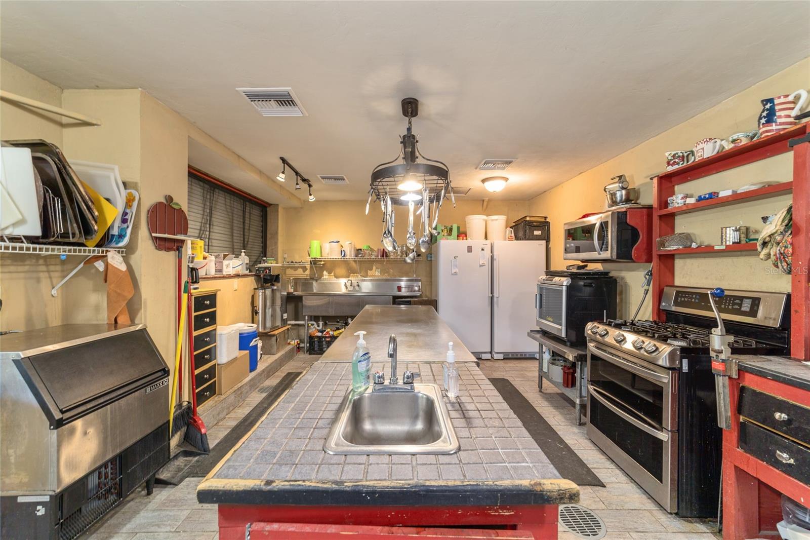 SHAMROCK ACRES UNIT 1 - Residential