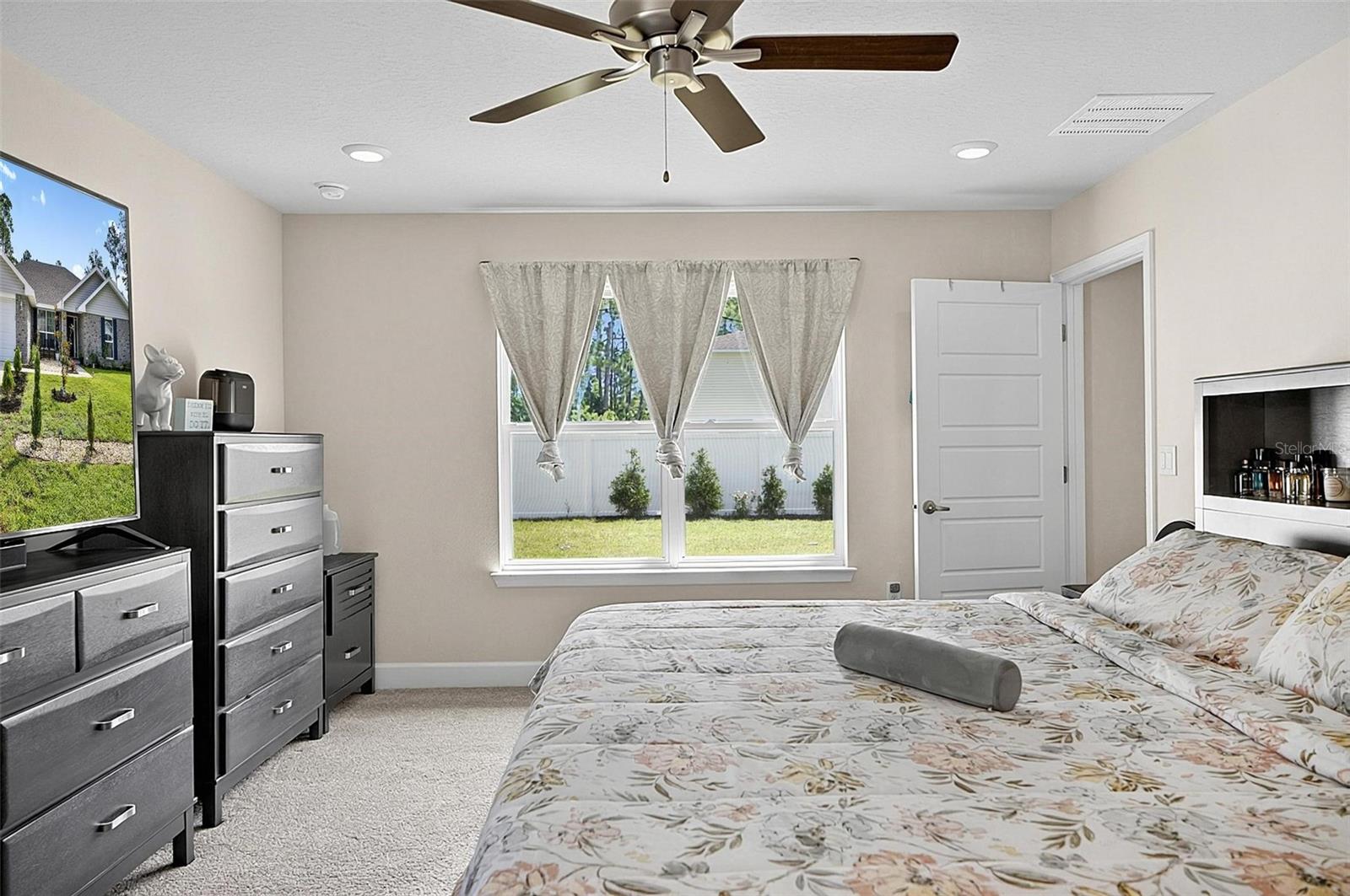 LEHIGH WOODS - Residential