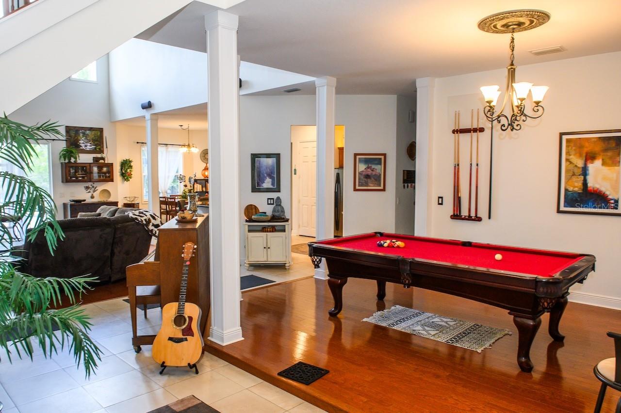 WELLINGTON MANOR - Residential